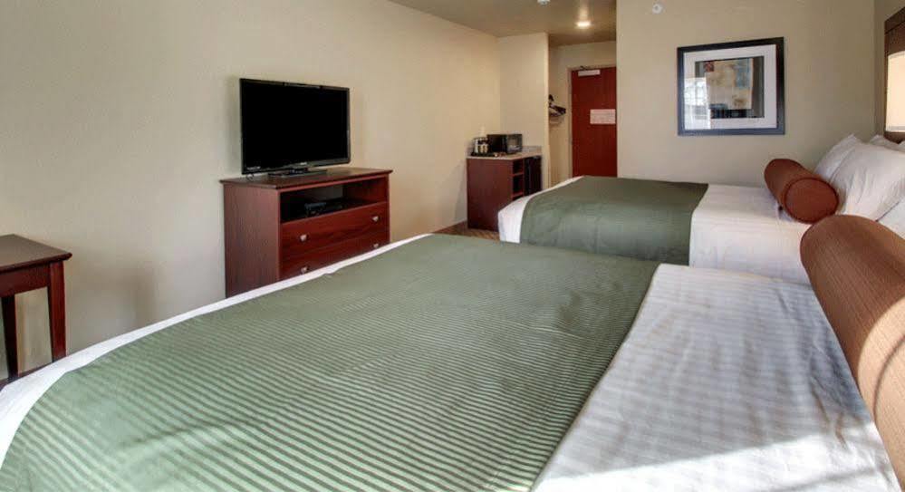 Cobblestone Inn & Suites - St Marys St. Marys エクステリア 写真